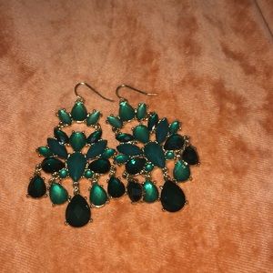 dangled earrings